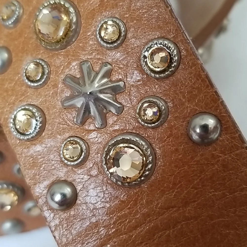 Streets Ahead USA Western Bejeweled Buckle & Belt